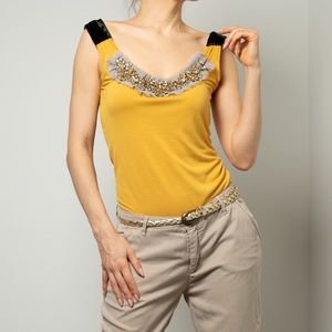 IPEKYOL sparkly yellow top with velvet shoulders